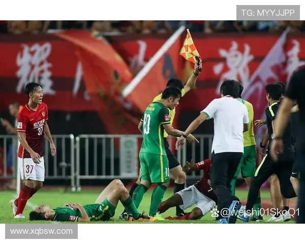 国足客场绝杀劲敌全场鏖战九十分钟再现逆转激情 国足客场绝杀劲敌全场鏖战九十分钟再现逆转激情