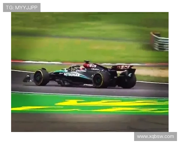 F1赛季倒计时 车队阵容与技术革新引发车迷热议 F1赛季倒计时 车队阵容与技术革新引发车迷热议