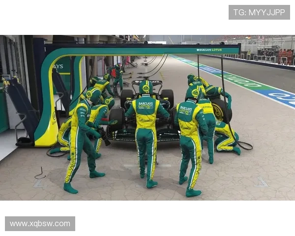 F1赛季最新动态:车队阵容调整、技术革新与赛道变动全面解析 F1赛季最新动态:车队阵容调整、技术革新与赛道变动全面解析