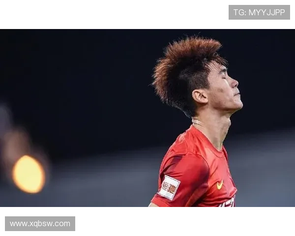 国家队新星闪耀赛场助力球队取得关键胜利引发球迷热议与期待再度 国家队新星闪耀赛场助力球队取得关键胜利引发球迷热议与期待再度