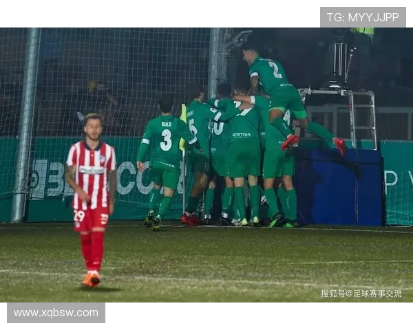 萨索洛俱乐部崛起之路:从小球队到意甲劲旅的转型与突破 萨索洛俱乐部崛起之路:从小球队到意甲劲旅的转型与突破